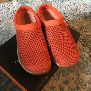 Merrill Primo Breeze II slip on sneakers